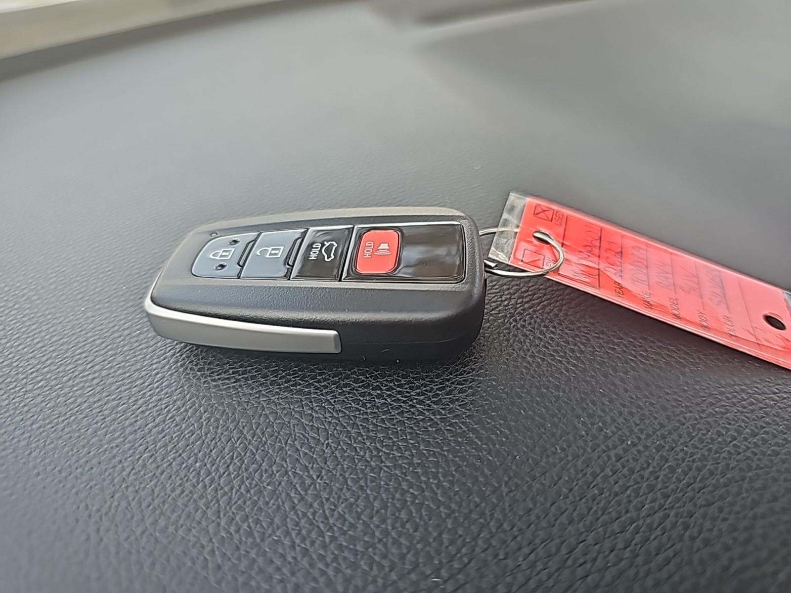 2021 Toyota RAV4 XLE FWD