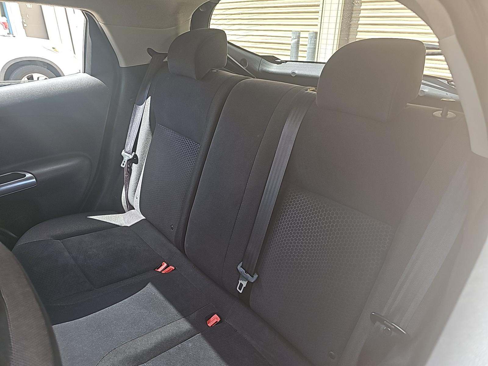 2013 Nissan JUKE SV FWD