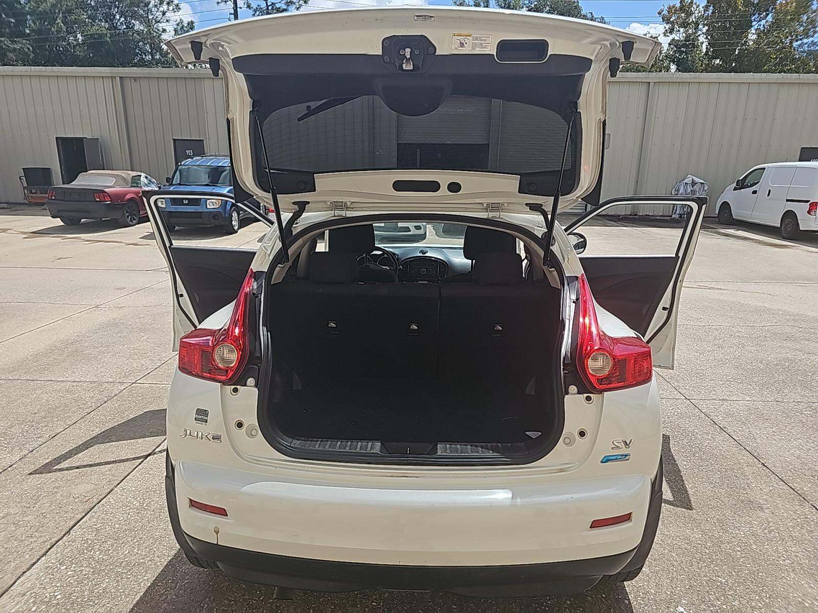 2013 Nissan JUKE SV FWD