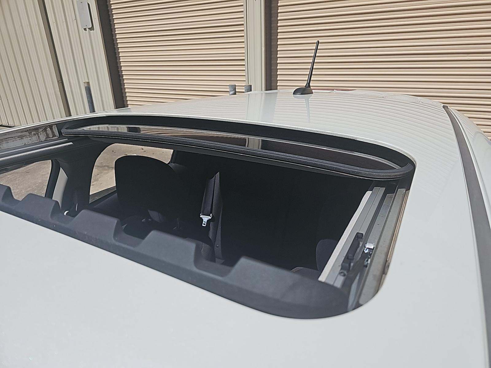 2013 Nissan JUKE SV FWD