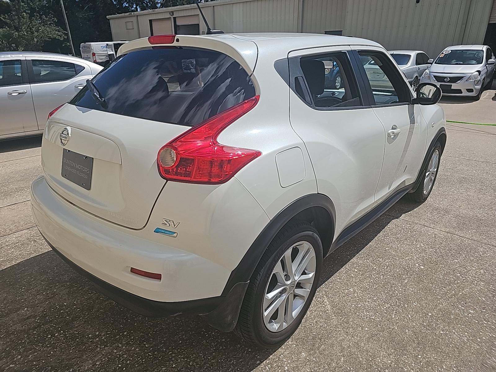 2013 Nissan JUKE SV FWD