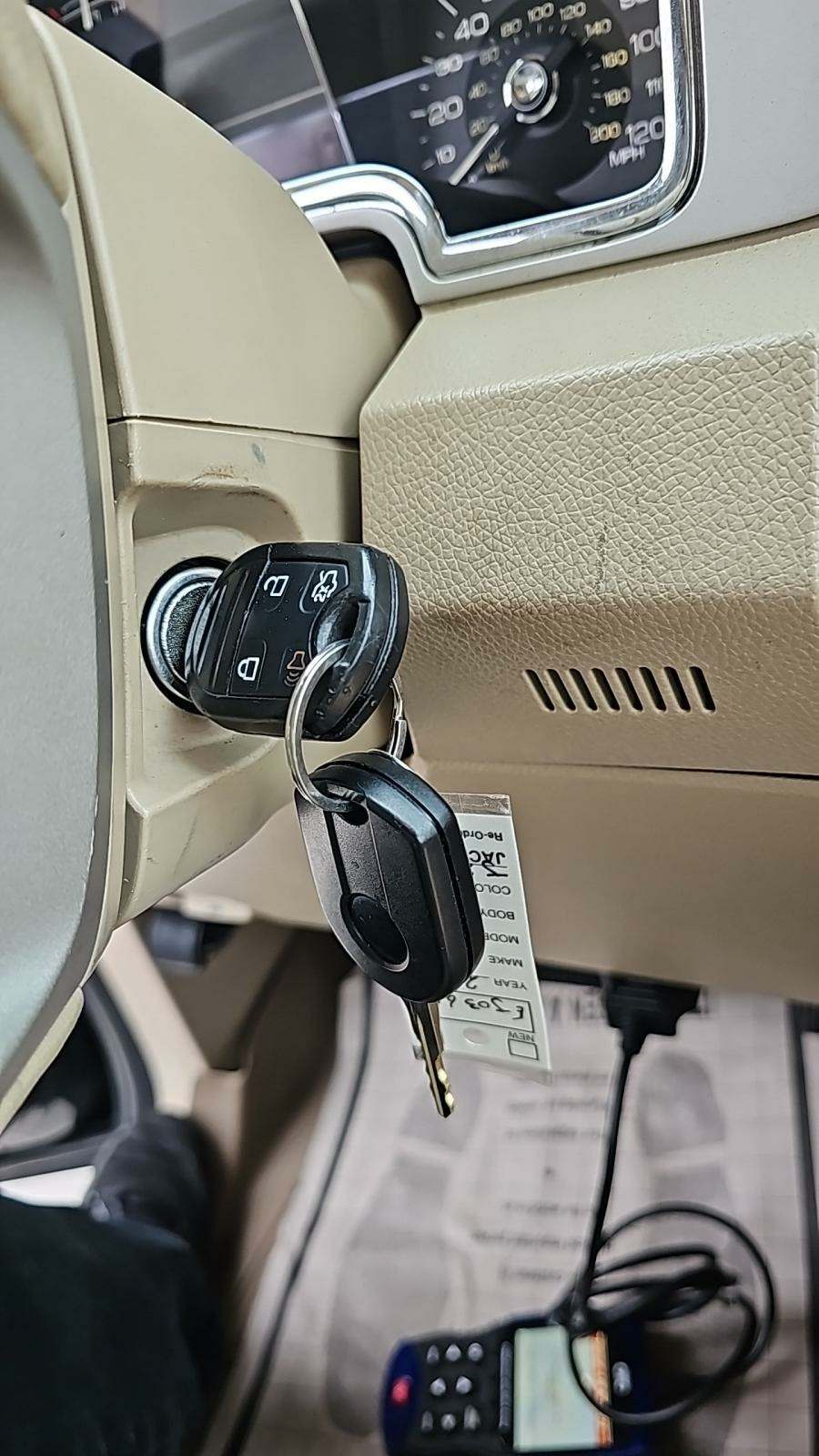 2010 Lincoln Navigator Base RWD