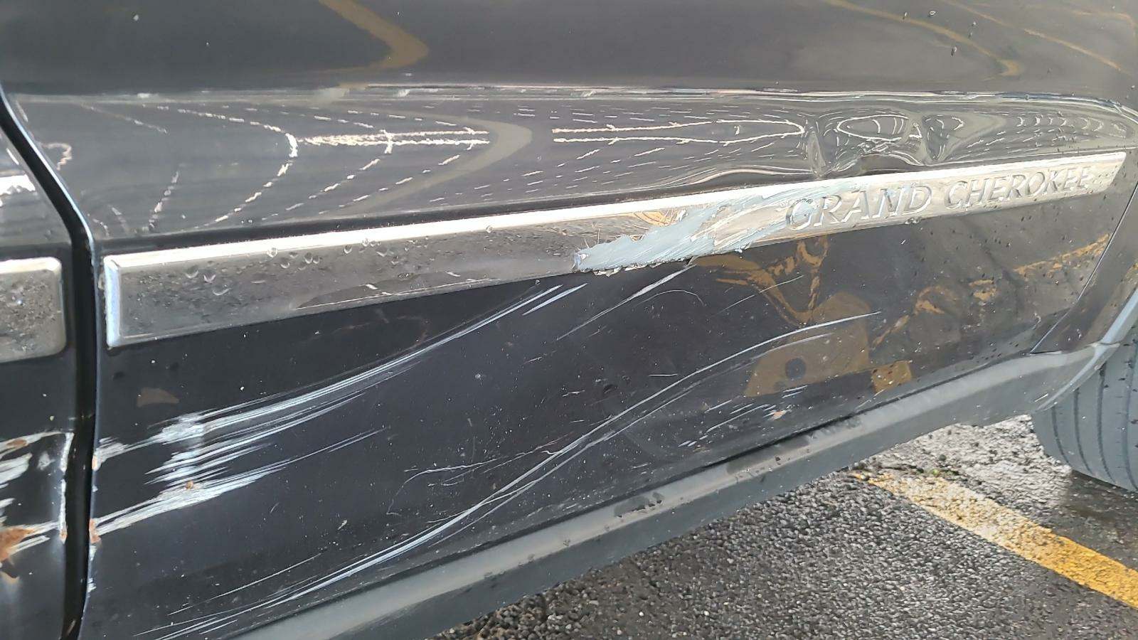 2012 Jeep Grand Cherokee Laredo AWD