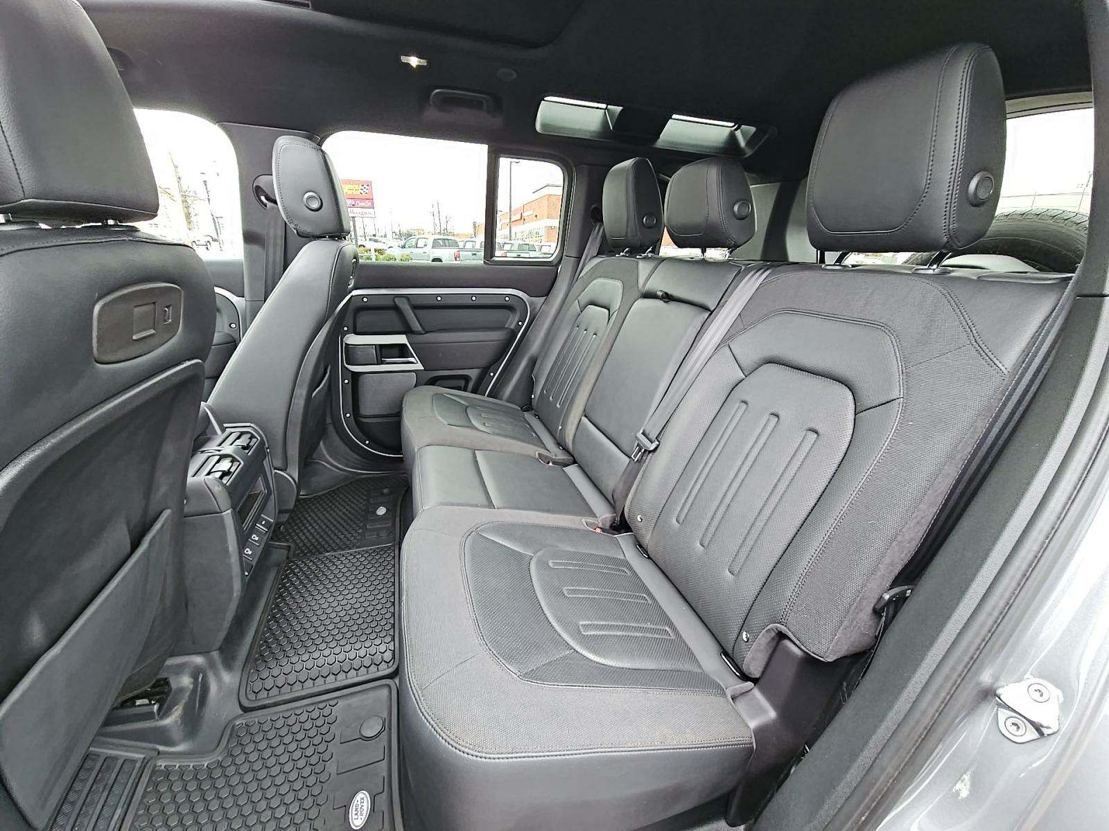 2021 Land Rover Defender 110 SE AWD