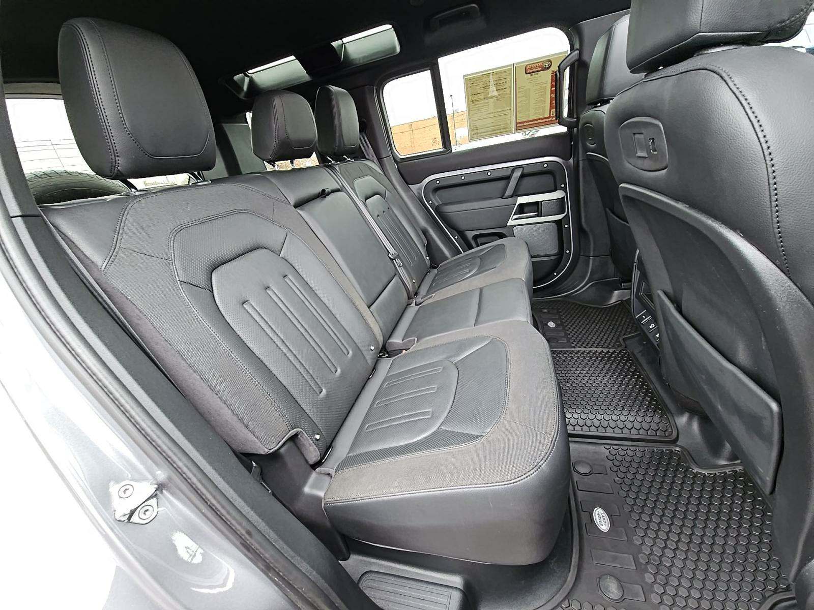 2021 Land Rover Defender 110 SE AWD