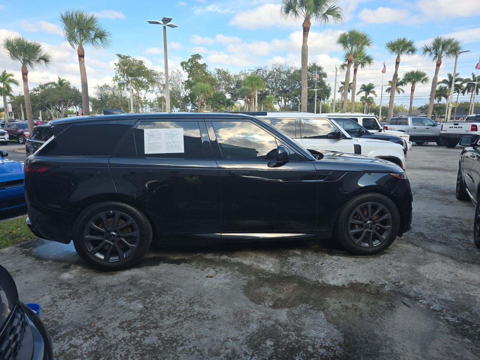 2024 Land Rover Range Rover Sport Dynamic SE AWD