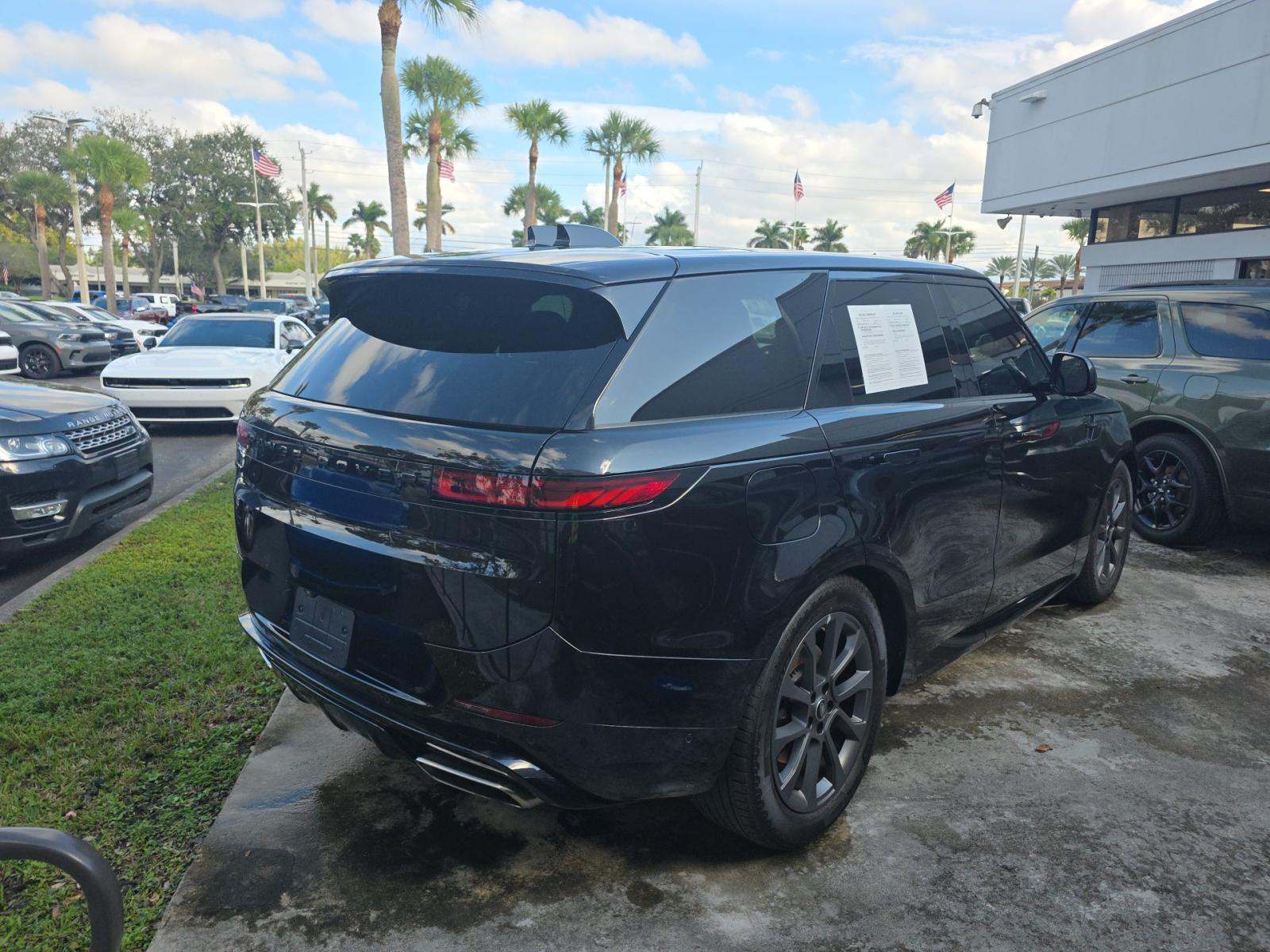 2024 Land Rover Range Rover Sport Dynamic SE AWD