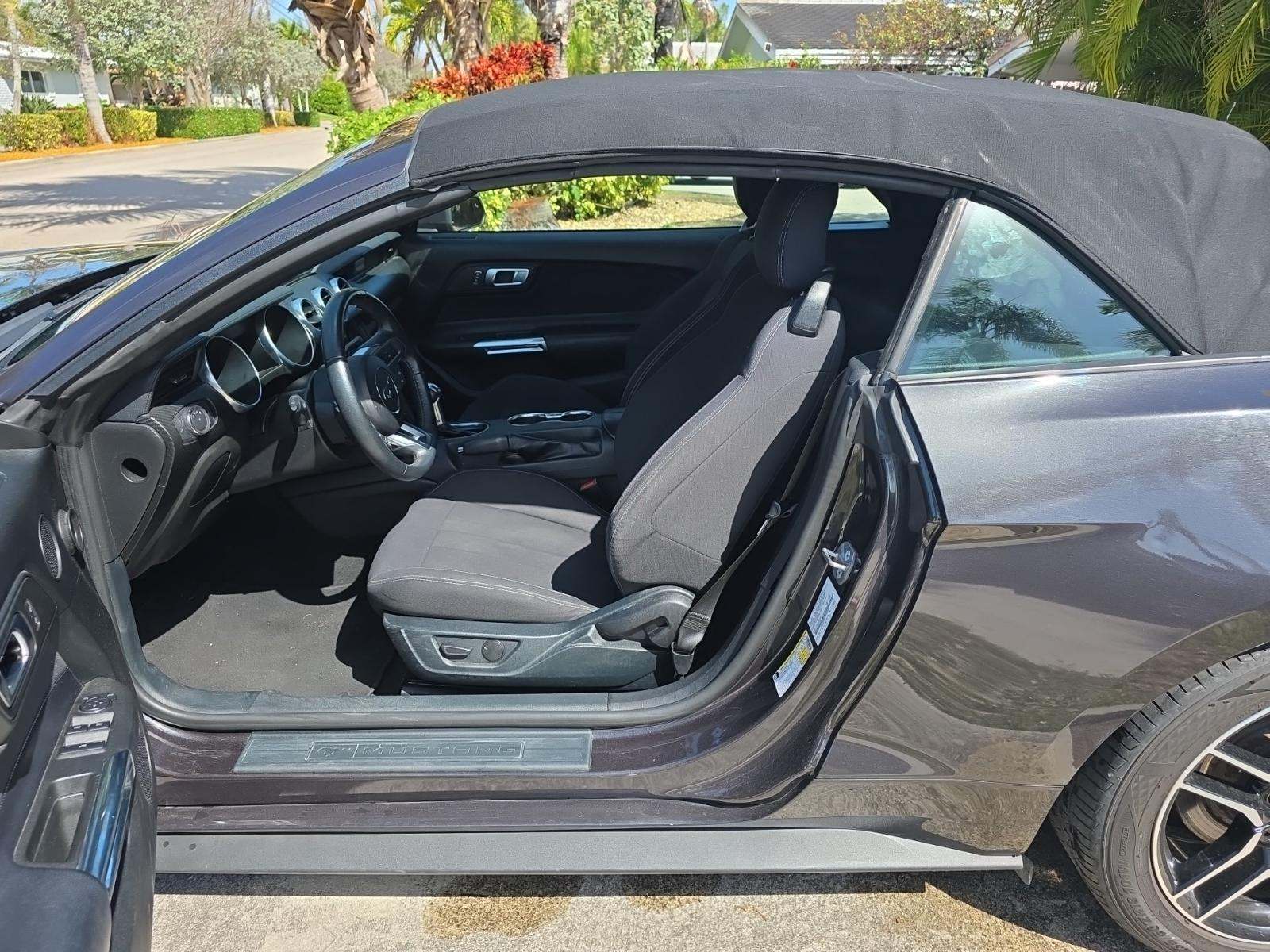 2023 Ford Mustang EcoBoost RWD