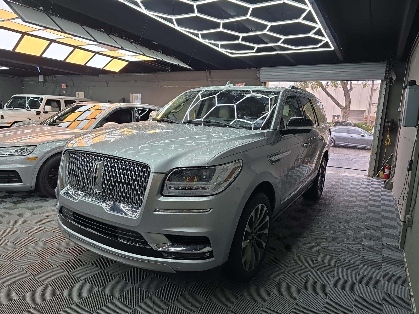 2020 Lincoln Navigator Reserve RWD