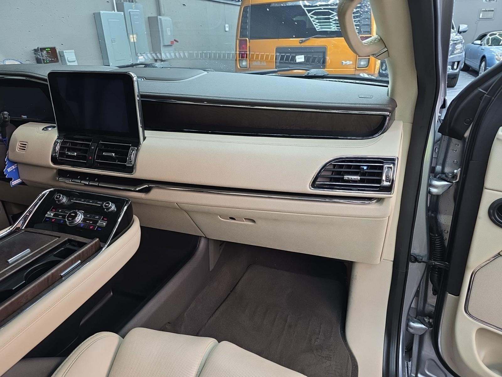 2020 Lincoln Navigator Reserve RWD