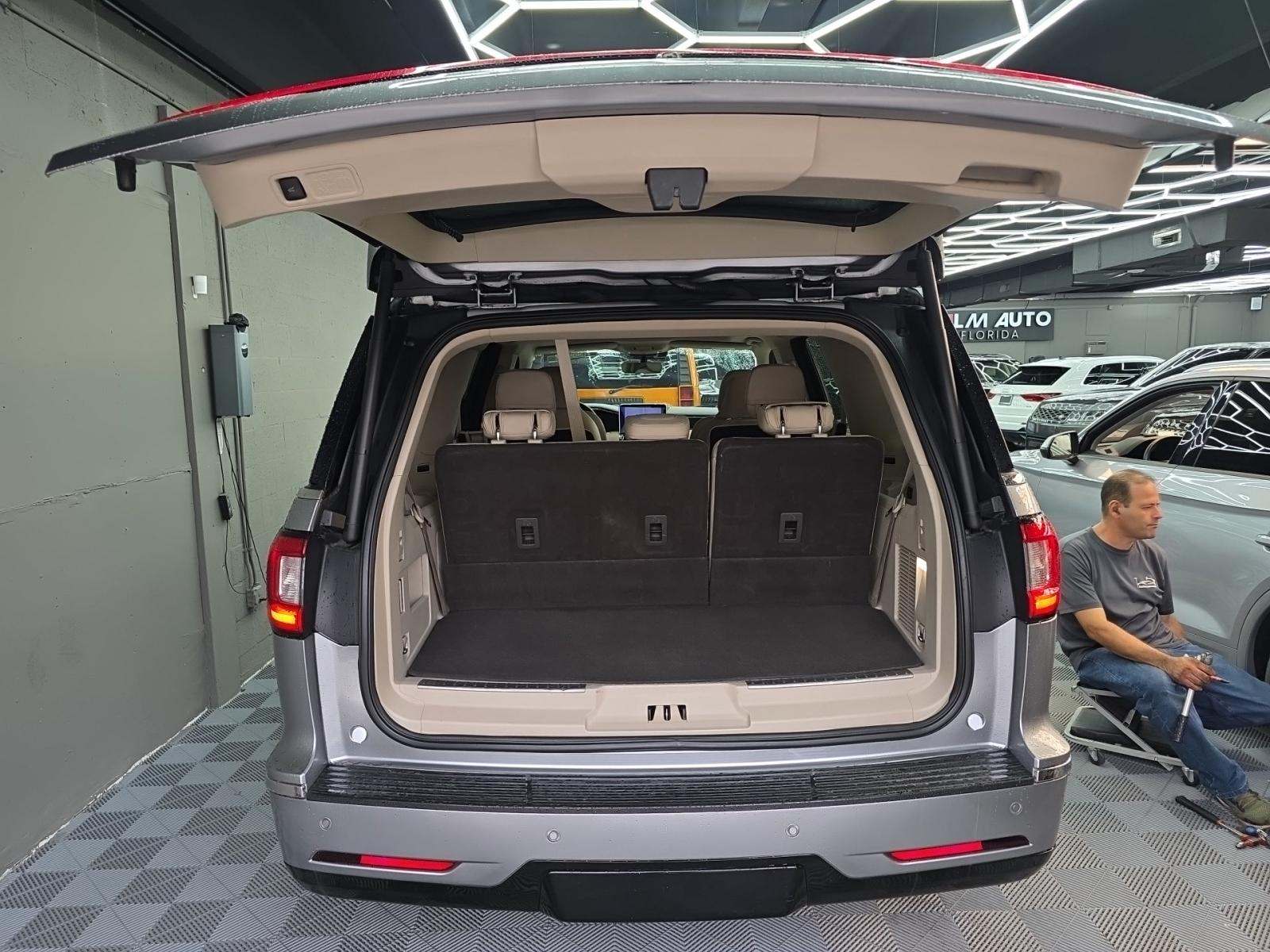 2020 Lincoln Navigator Reserve RWD