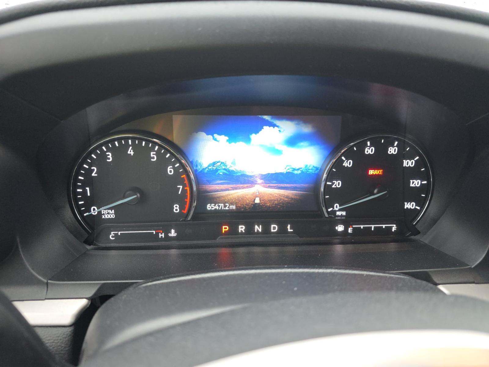 2023 Ford Explorer XLT RWD