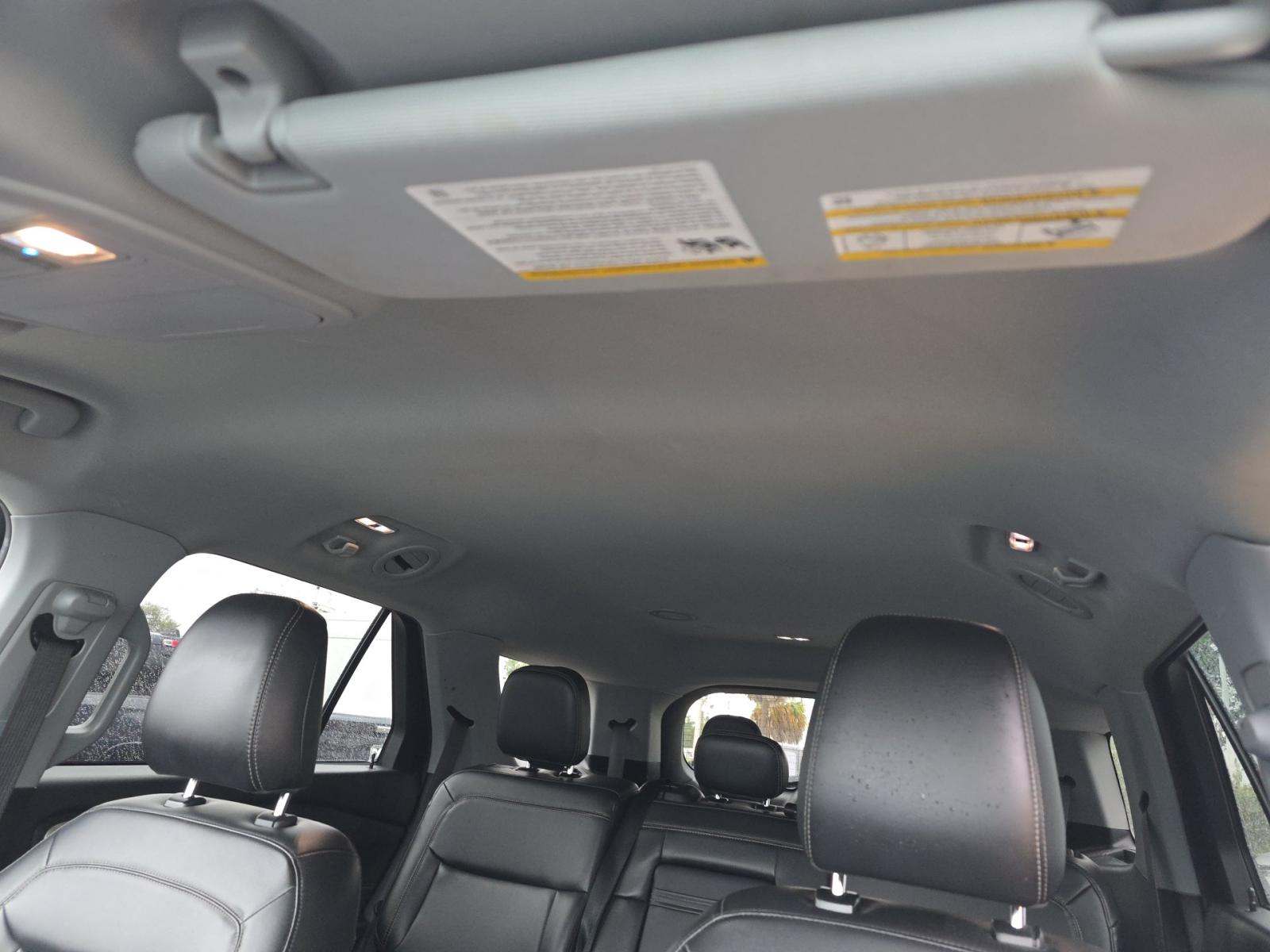 2023 Ford Explorer XLT RWD