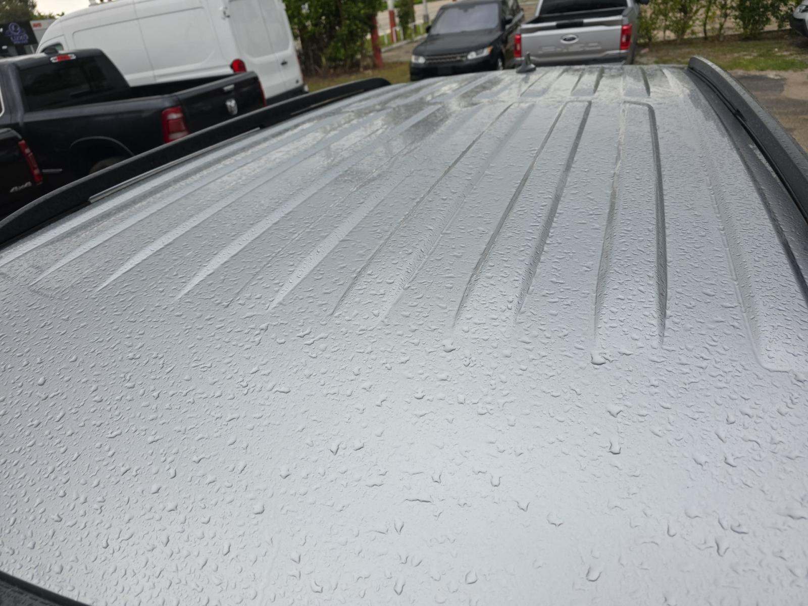 2023 Ford Explorer XLT RWD