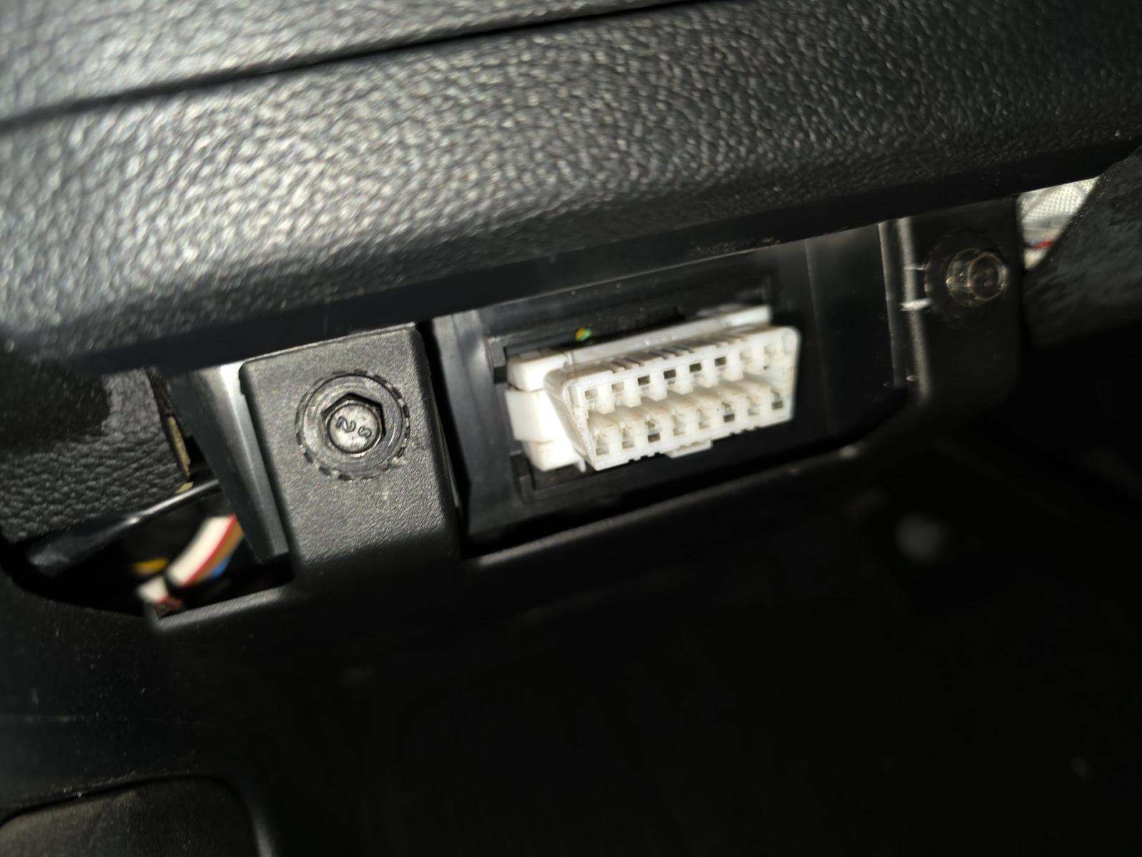 2023 Ford Explorer XLT RWD