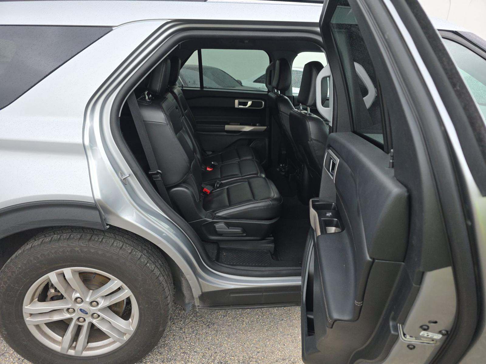 2023 Ford Explorer XLT RWD