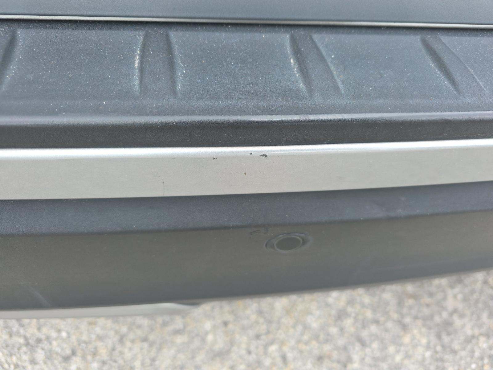 2023 Ford Explorer XLT RWD