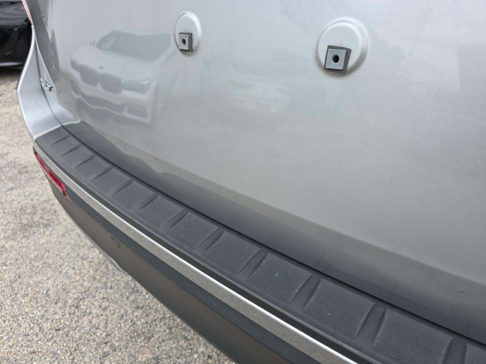 2023 Ford Explorer XLT RWD