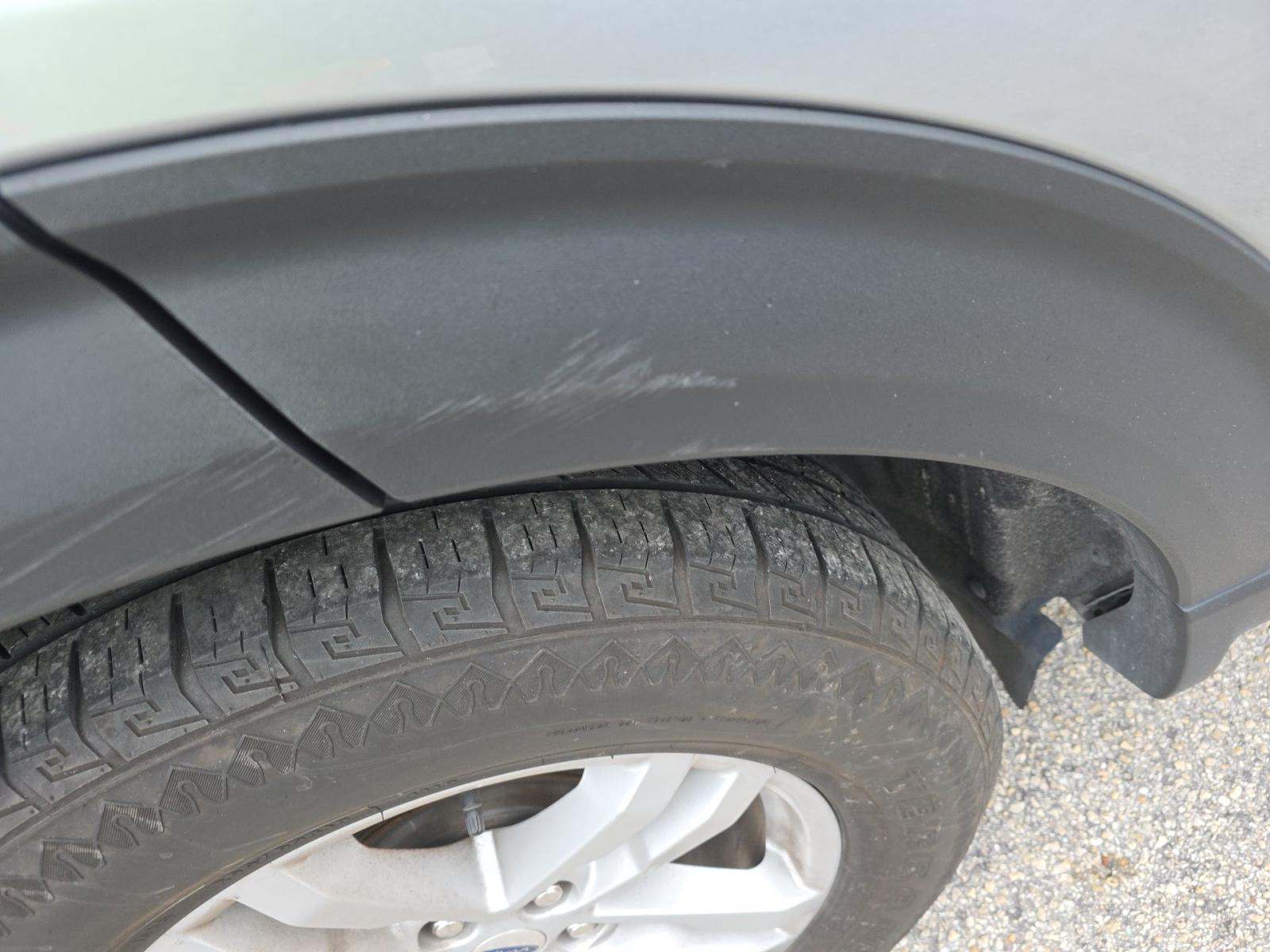 2023 Ford Explorer XLT RWD