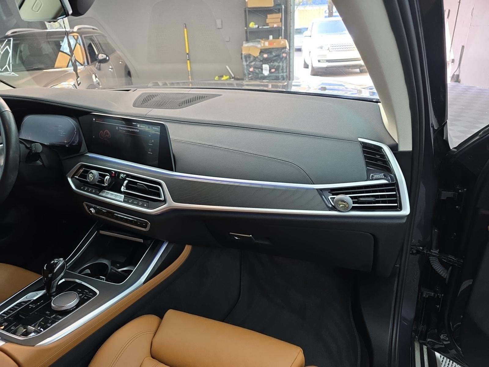 2022 BMW X7 xDrive40i AWD