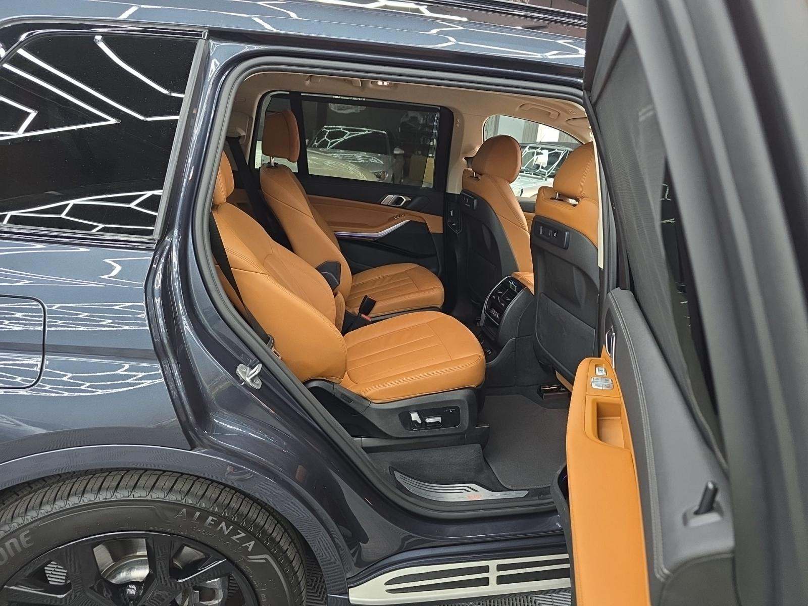 2022 BMW X7 xDrive40i AWD