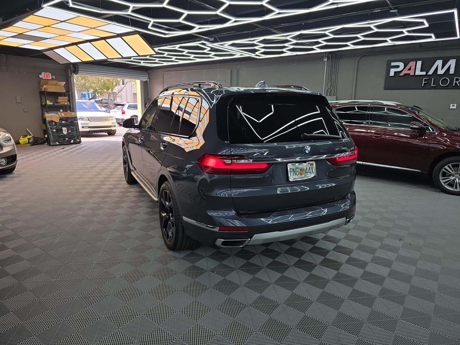 2022 BMW X7 xDrive40i AWD