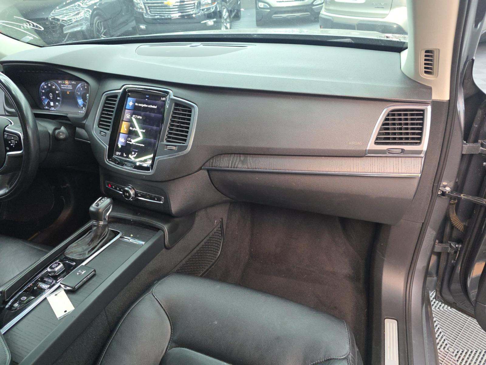 2020 Volvo XC90 T5 Momentum FWD