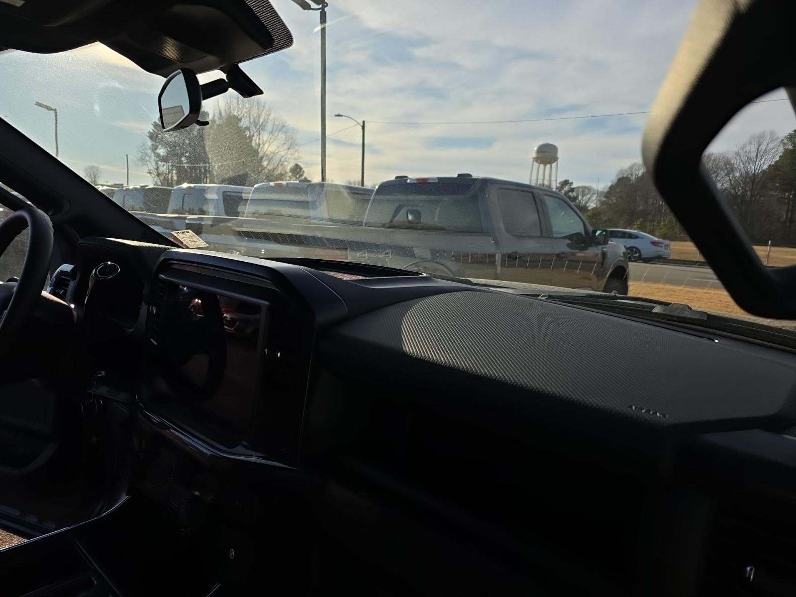 2025 Ford F-150 STX AWD