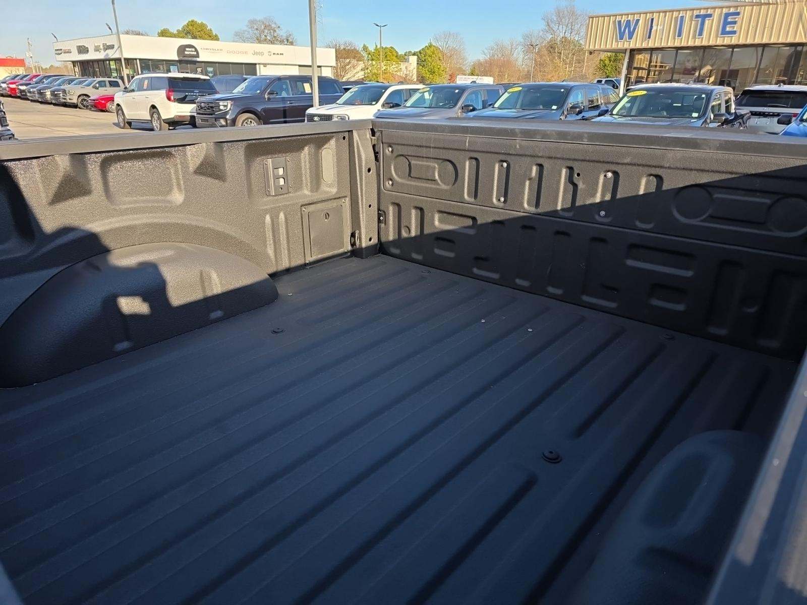 2025 Ford F-150 STX AWD