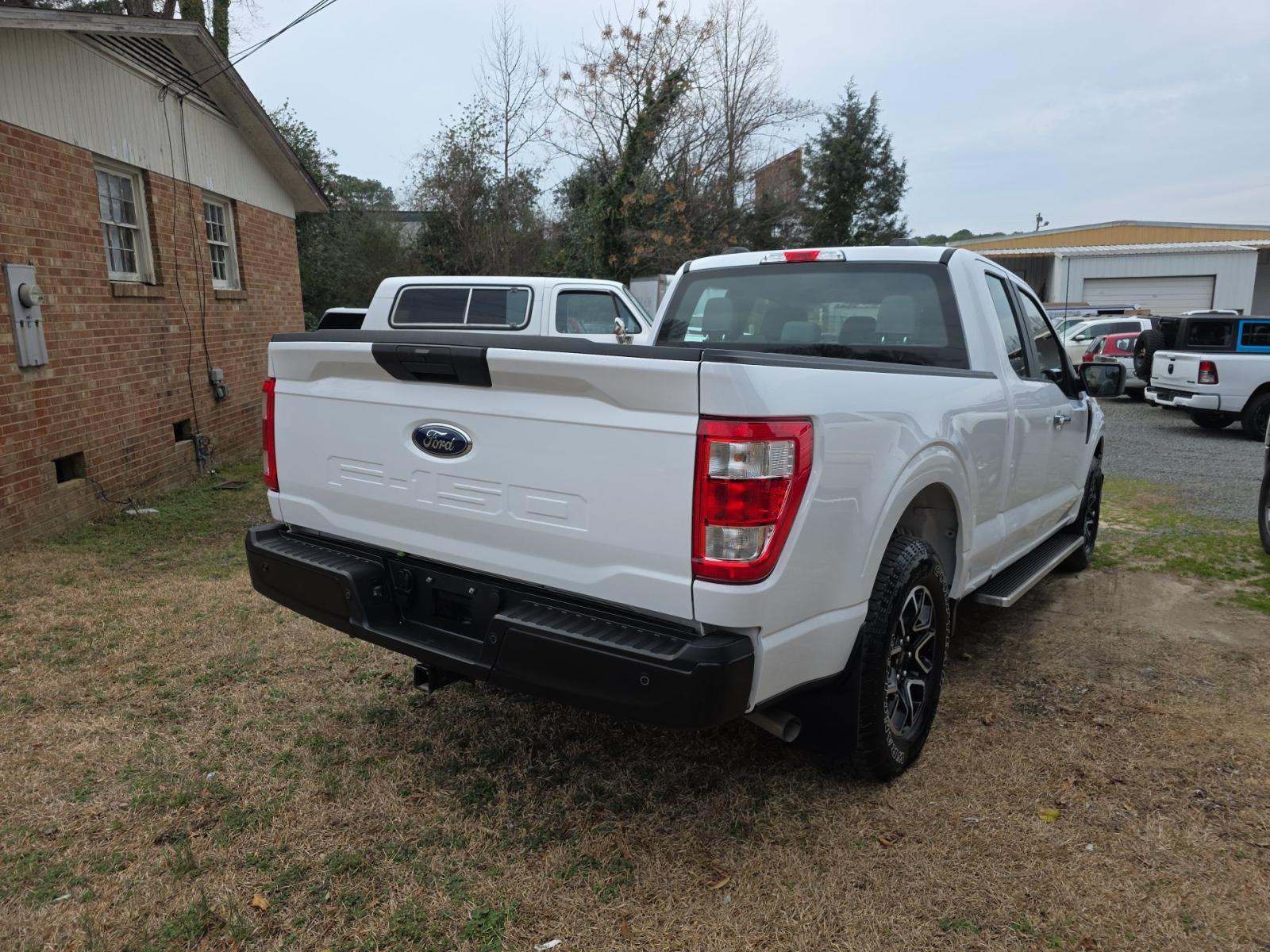 2022 Ford F-150 XL RWD