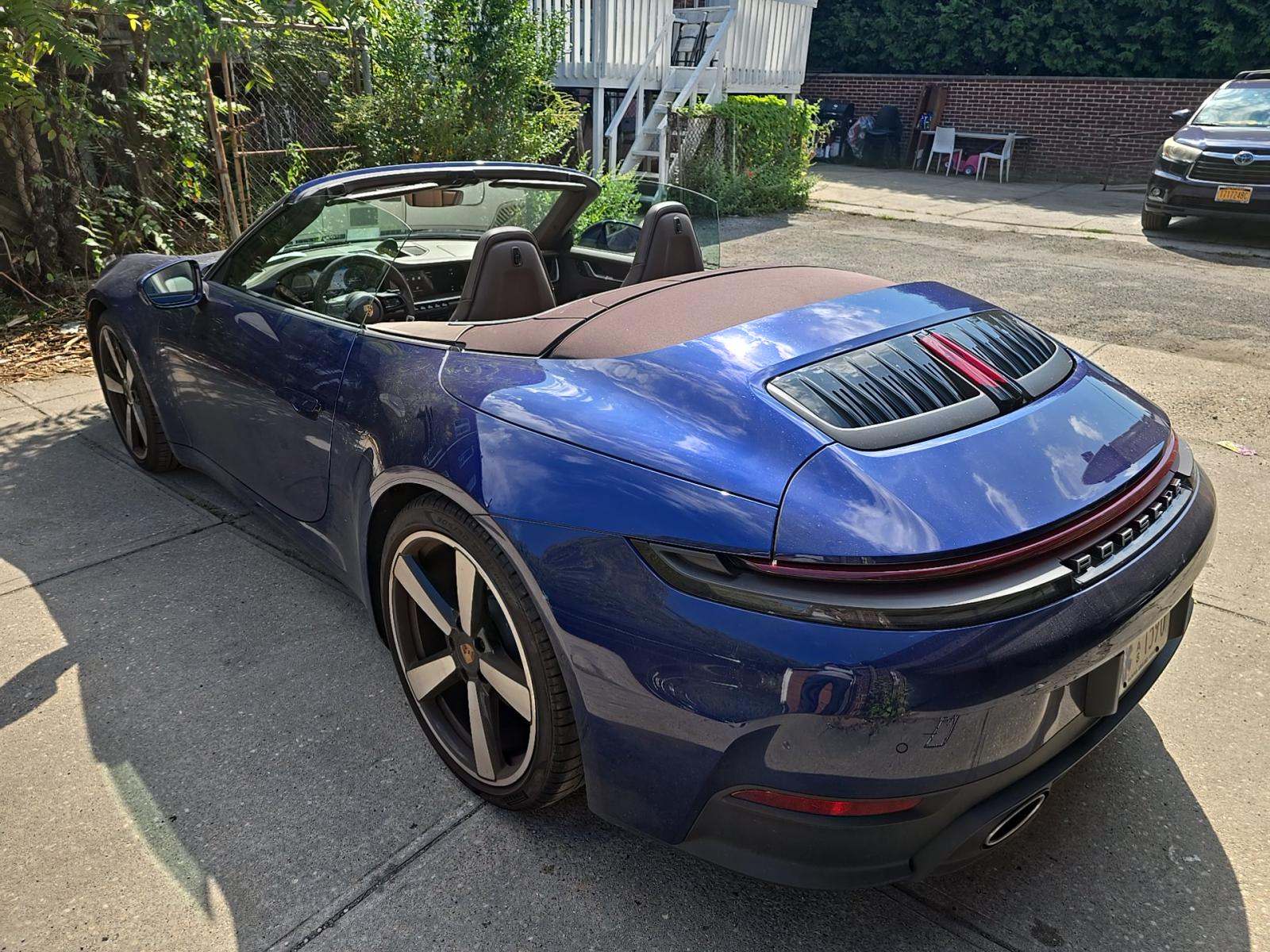 2025 Porsche 911 Carrera RWD
