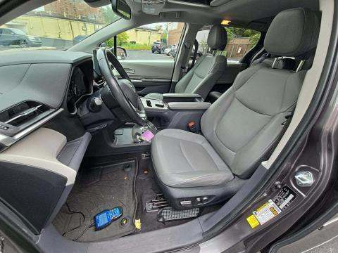 2022 Toyota Sienna XLE AWD