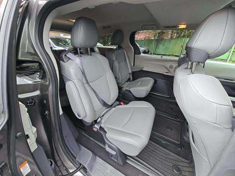 2022 Toyota Sienna XLE AWD
