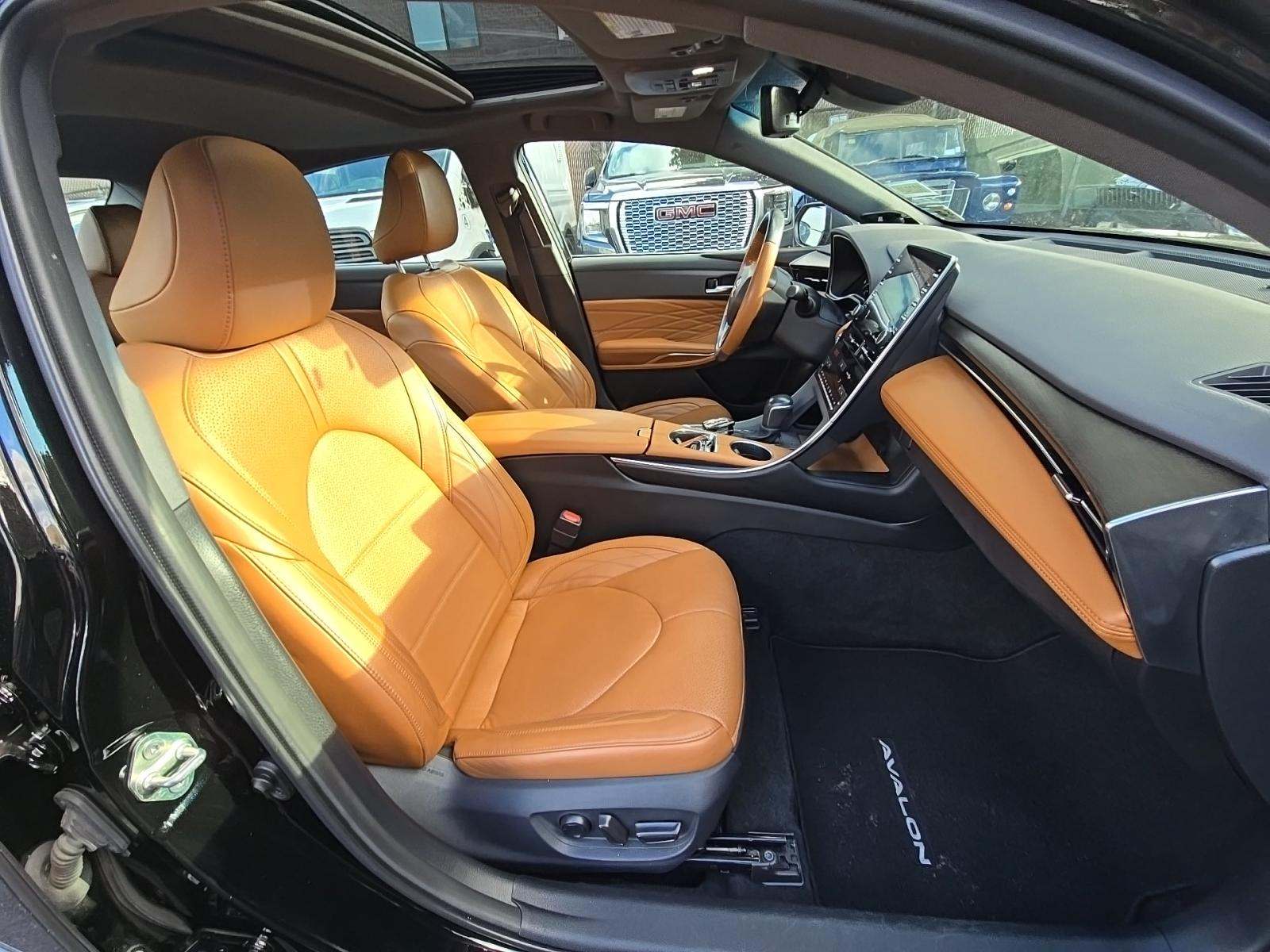 2022 Toyota Avalon Limited FWD