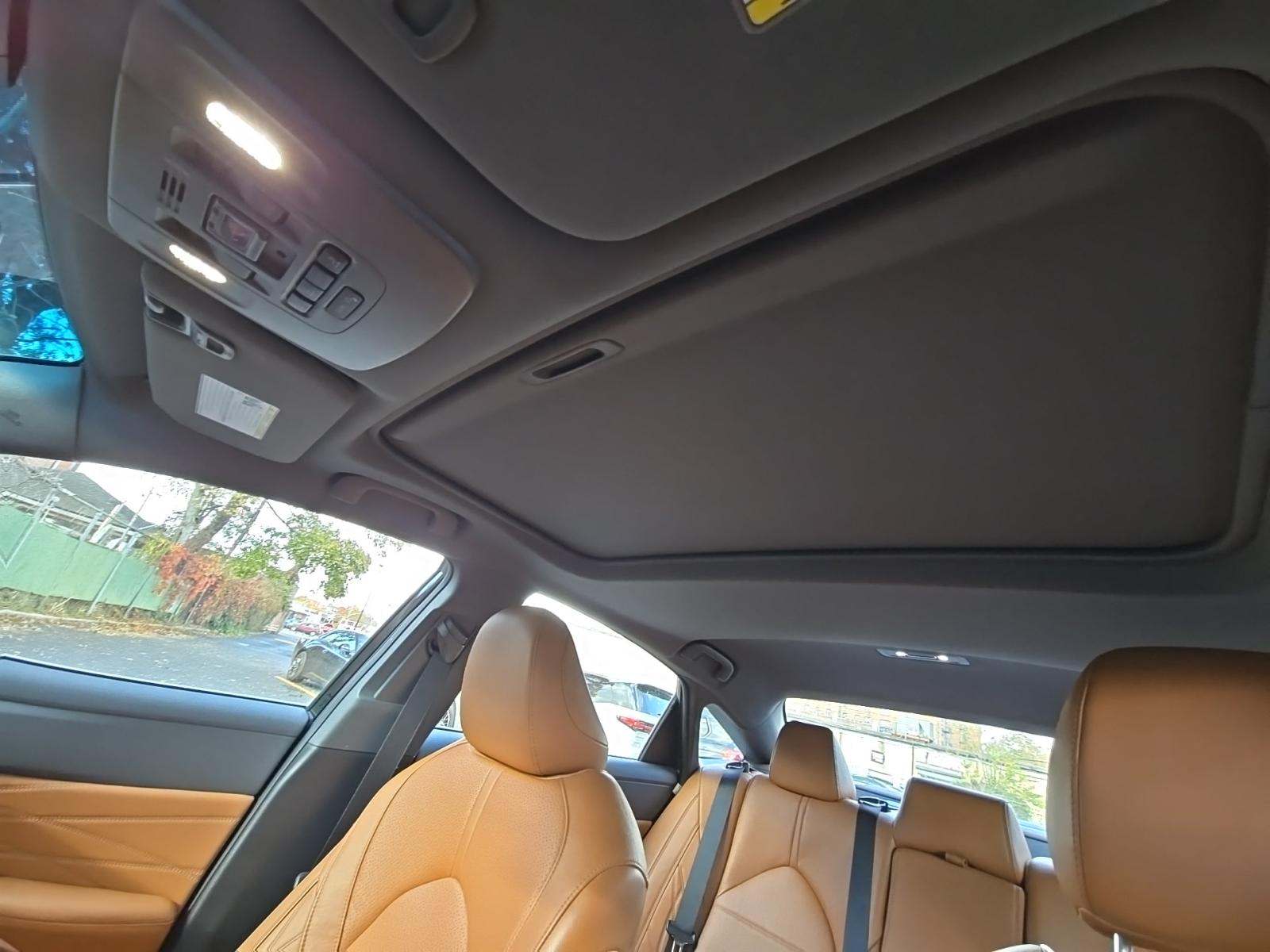 2022 Toyota Avalon Limited FWD