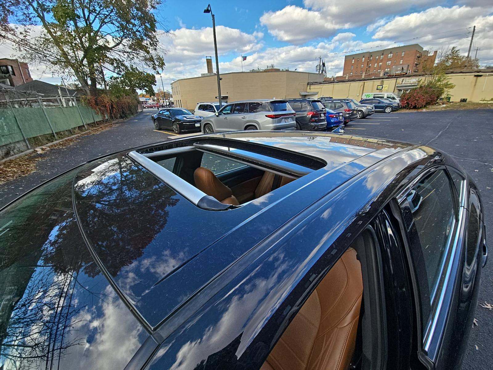 2022 Toyota Avalon Limited FWD