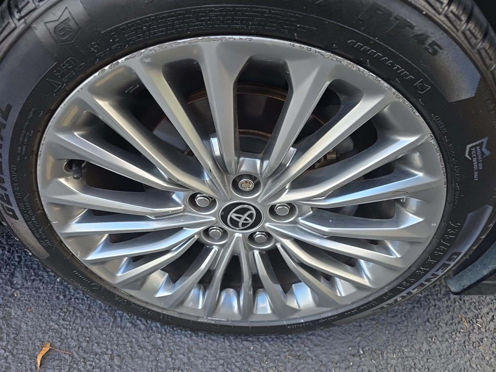 2022 Toyota Avalon Limited FWD