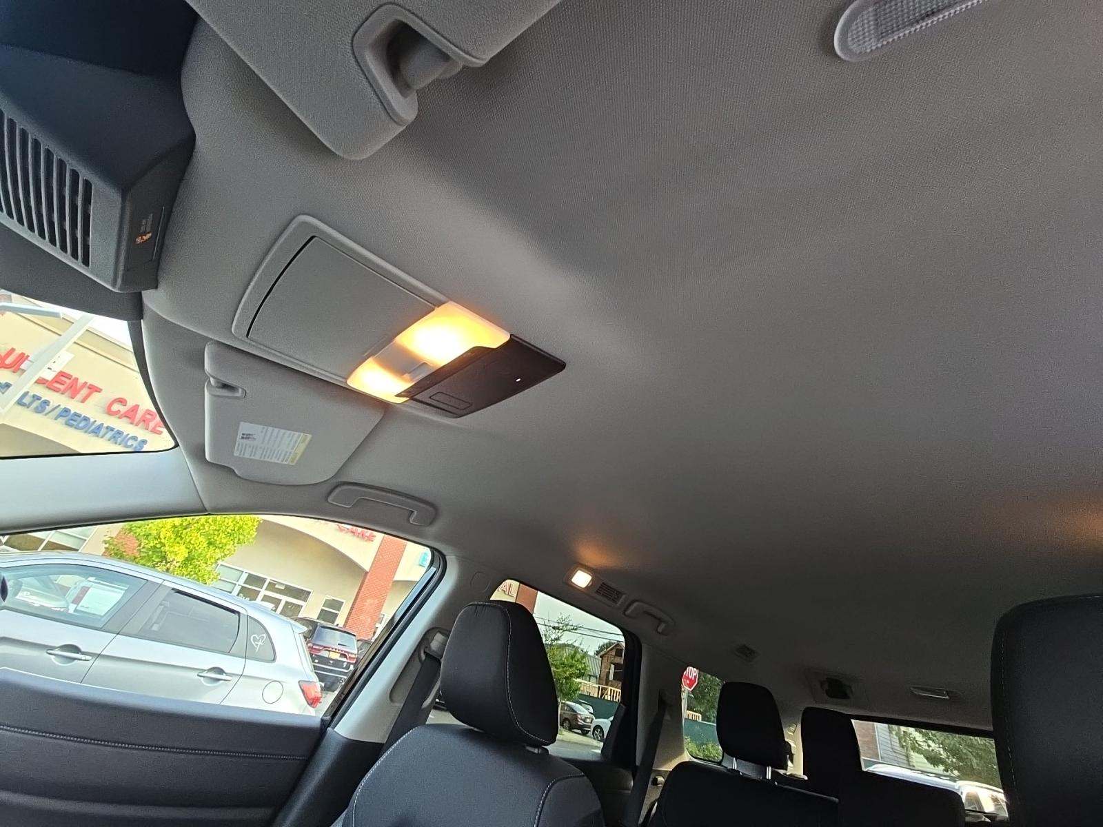 2025 Nissan Pathfinder SV AWD