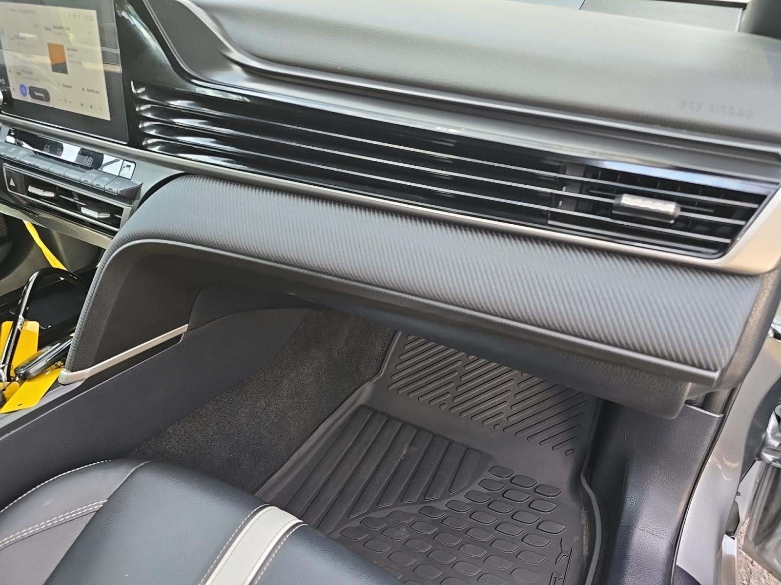 2025 Toyota Camry SE FWD