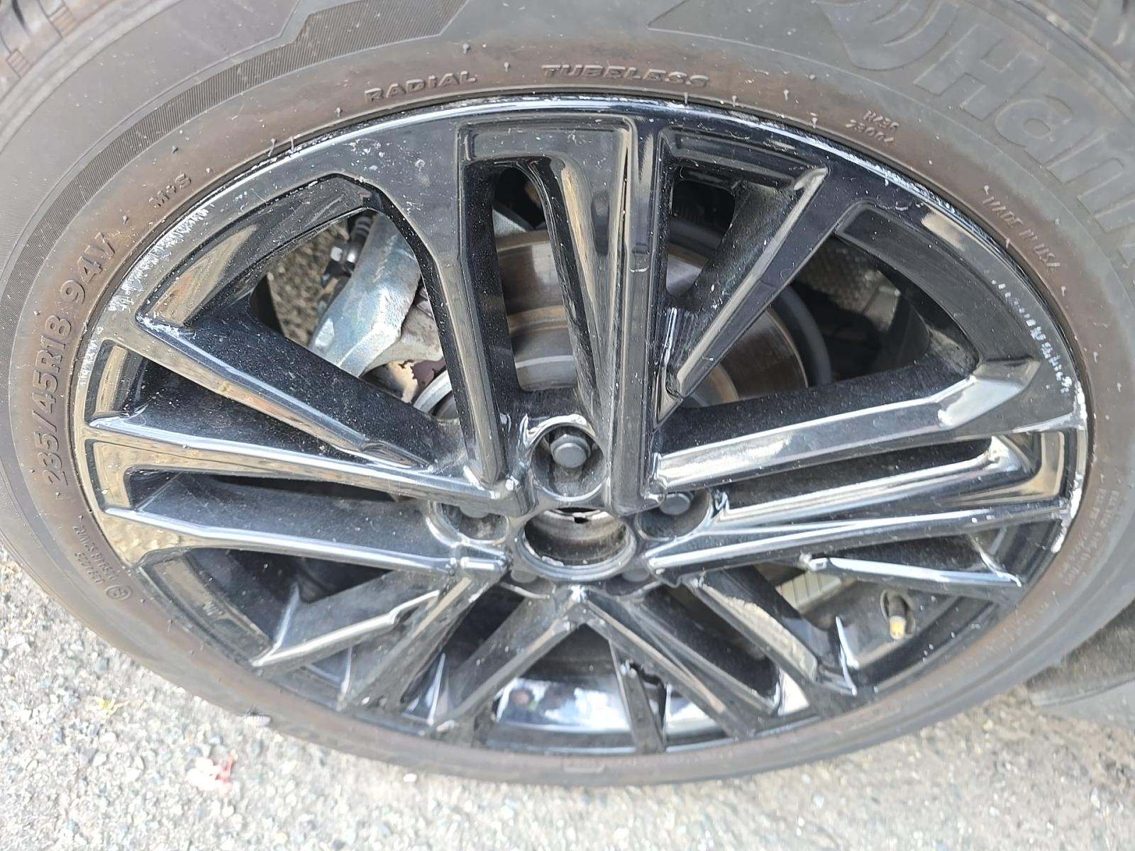 2025 Toyota Camry SE FWD