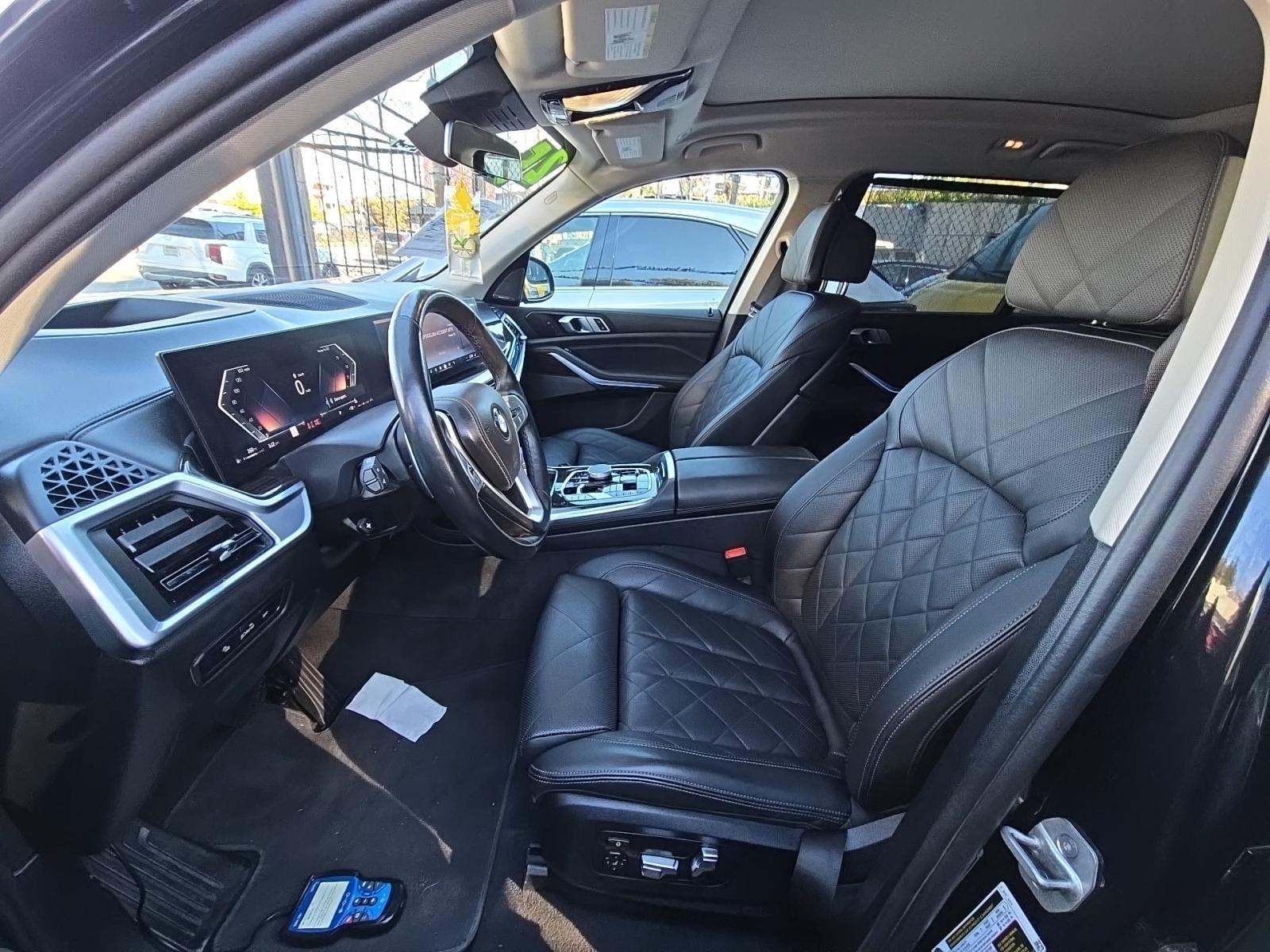 2025 BMW X7 xDrive40i AWD