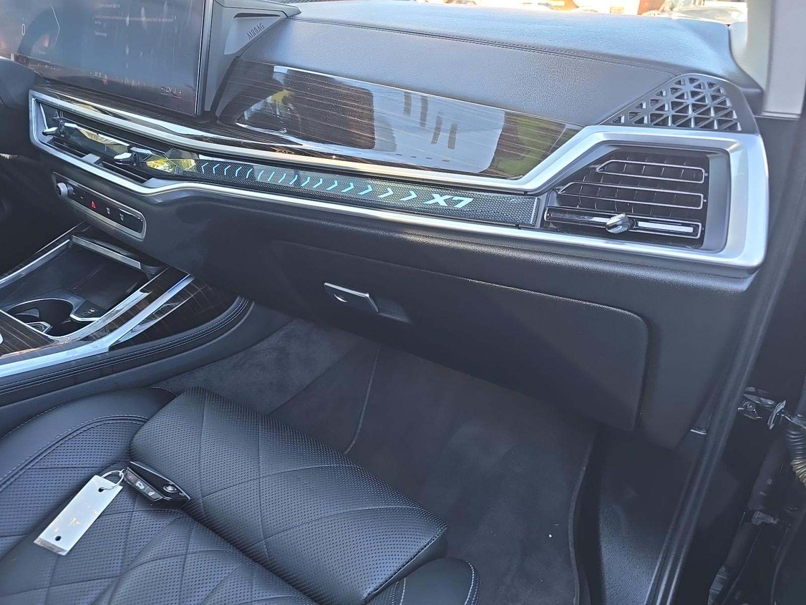 2025 BMW X7 xDrive40i AWD