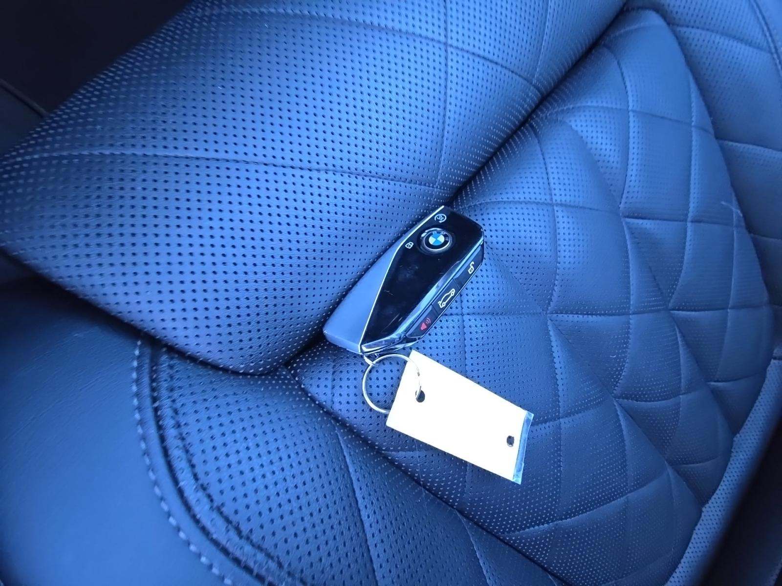 2025 BMW X7 xDrive40i AWD