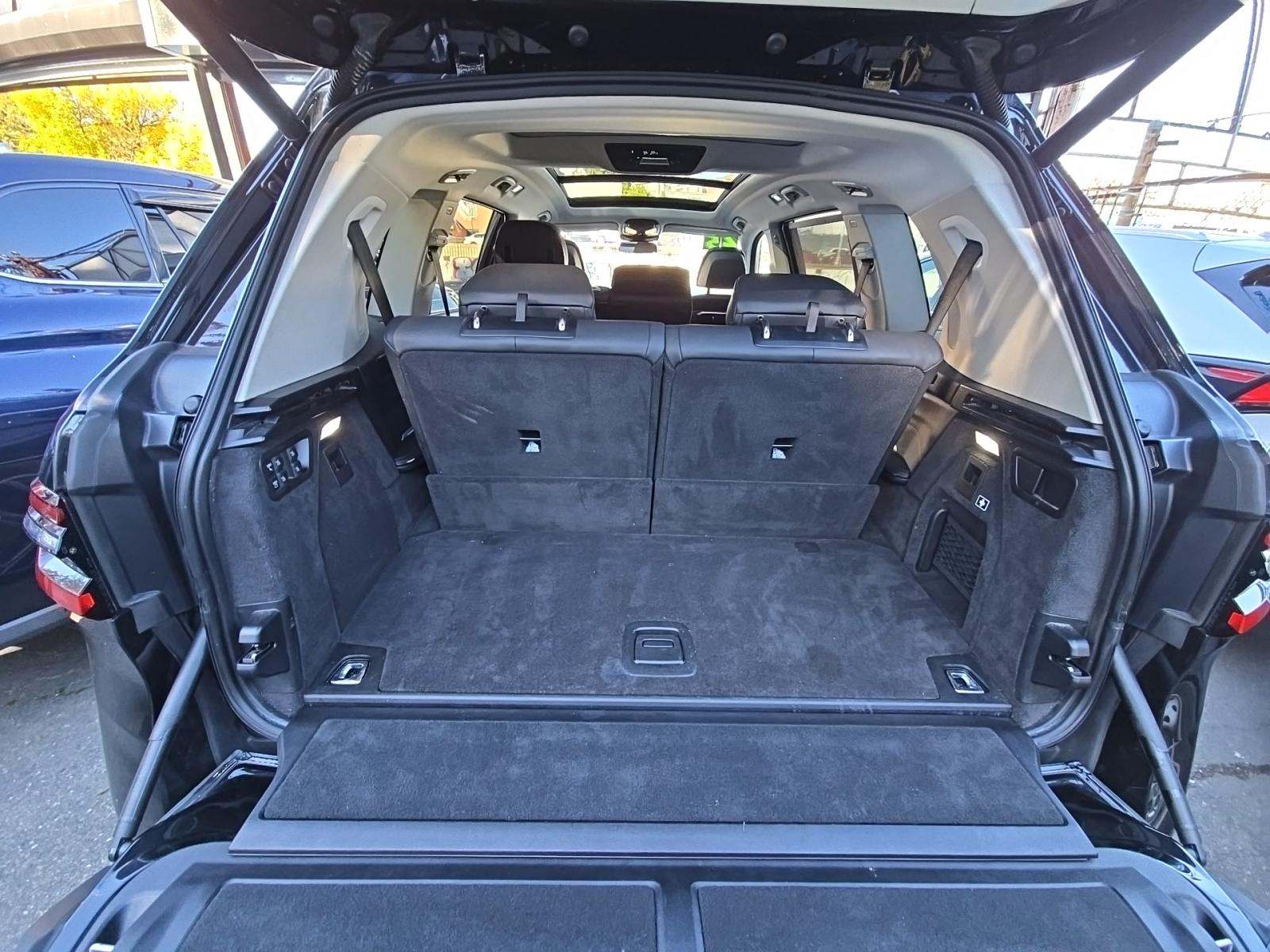 2025 BMW X7 xDrive40i AWD