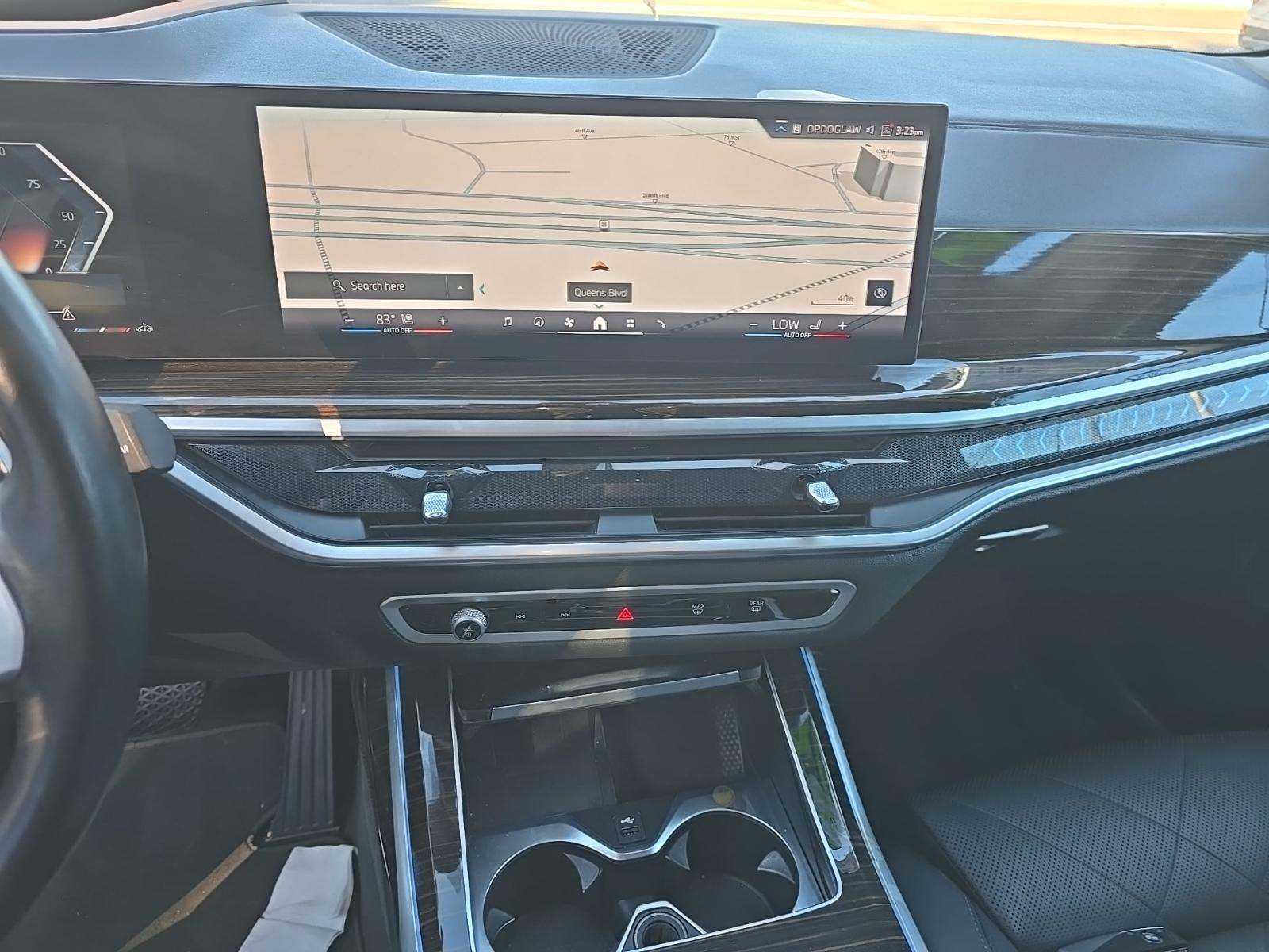 2025 BMW X7 xDrive40i AWD