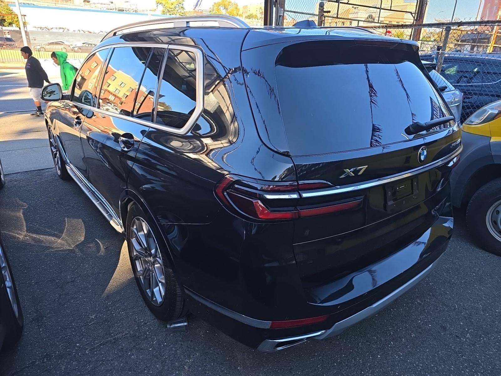 2025 BMW X7 xDrive40i AWD