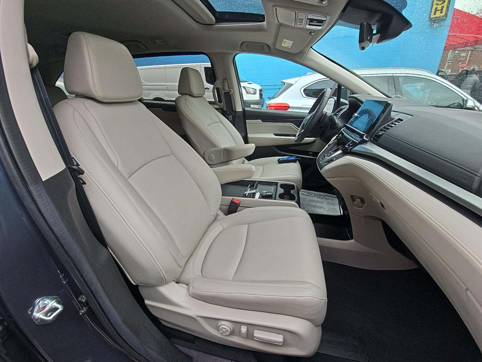 2025 Honda Odyssey EX-L FWD