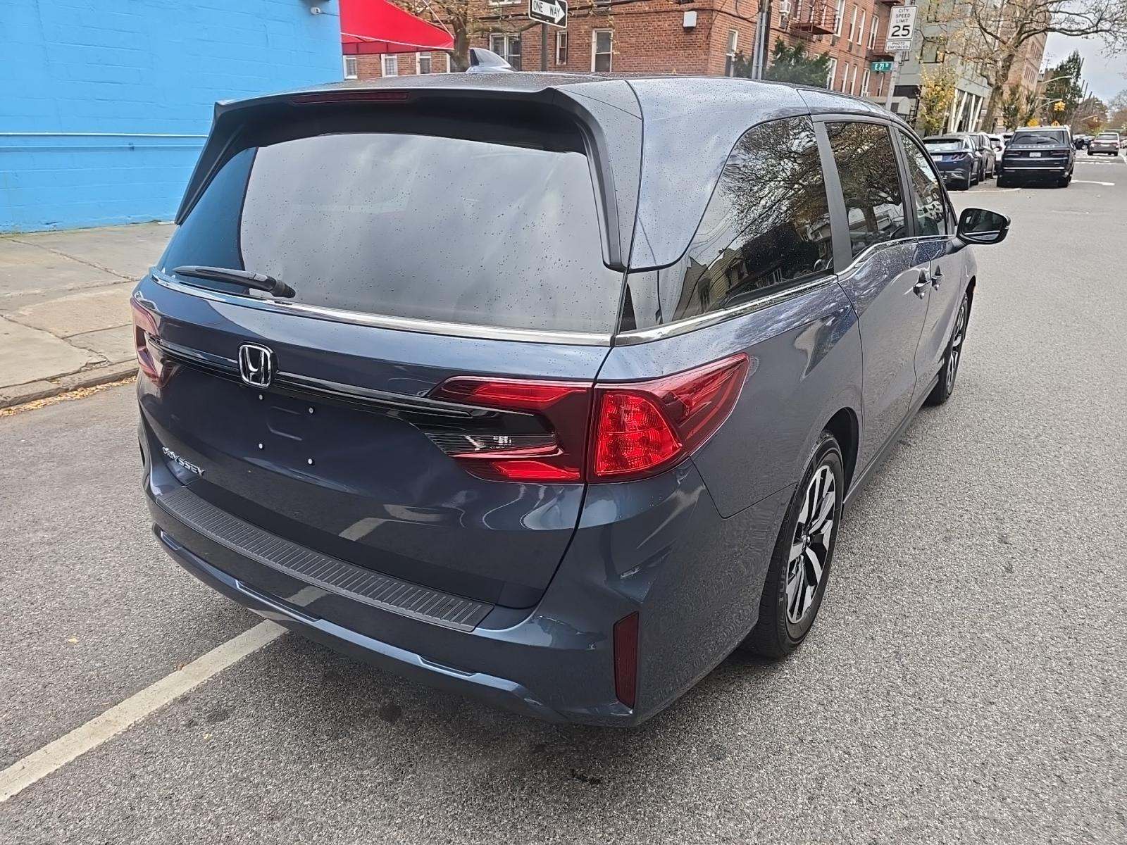 2025 Honda Odyssey EX-L FWD