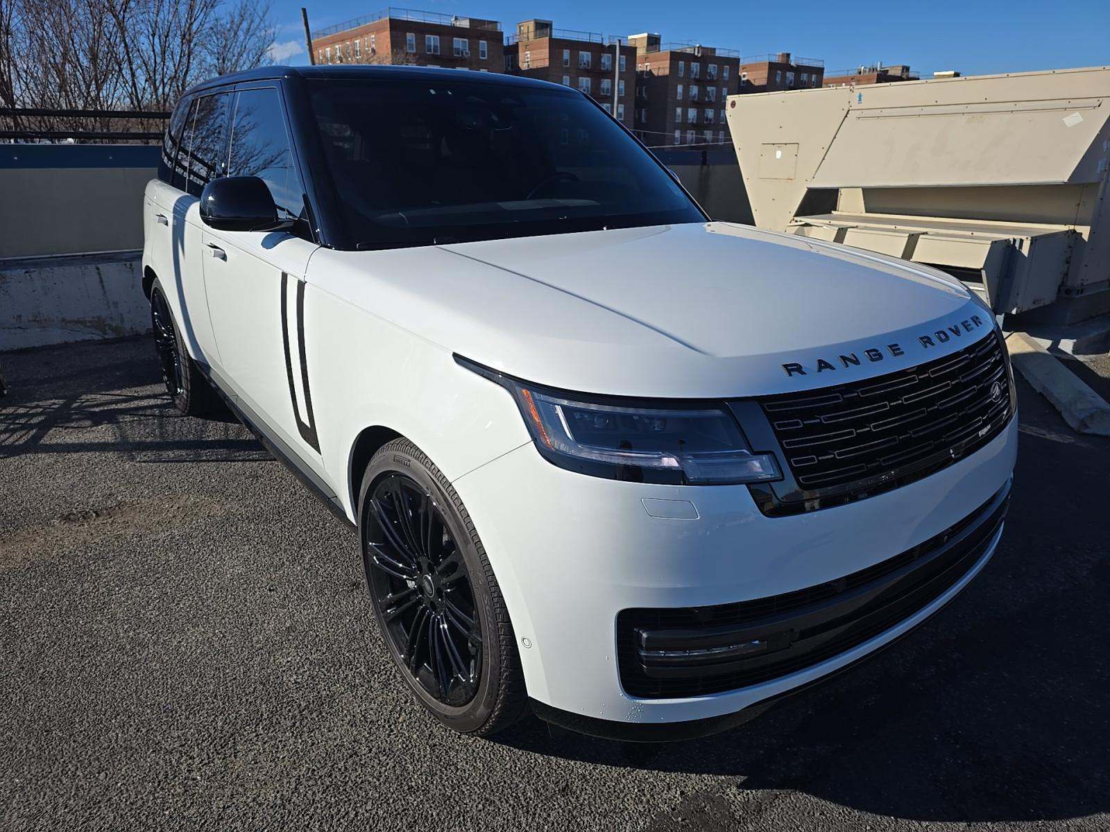 2025 Land Rover Range Rover SE AWD