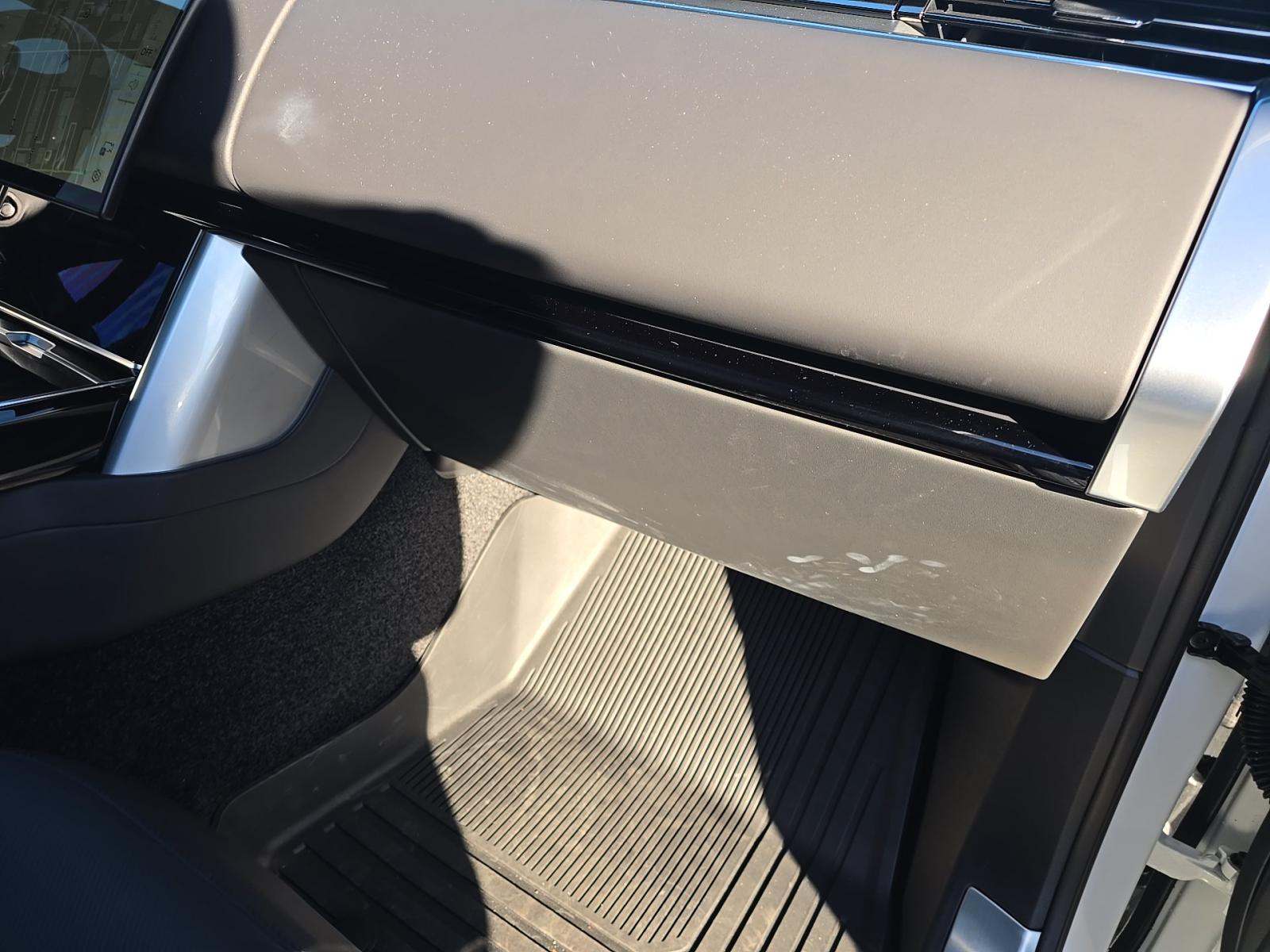 2025 Land Rover Range Rover SE AWD